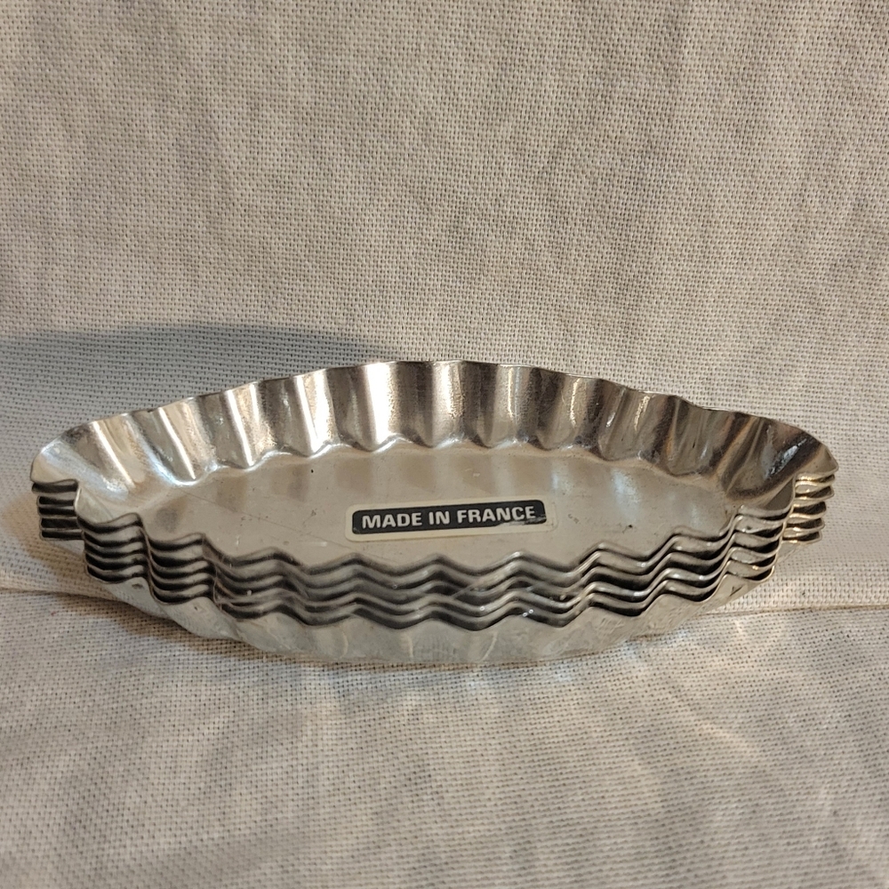 Vintage Set of 6 Made In France Mini Metal Tart Tins